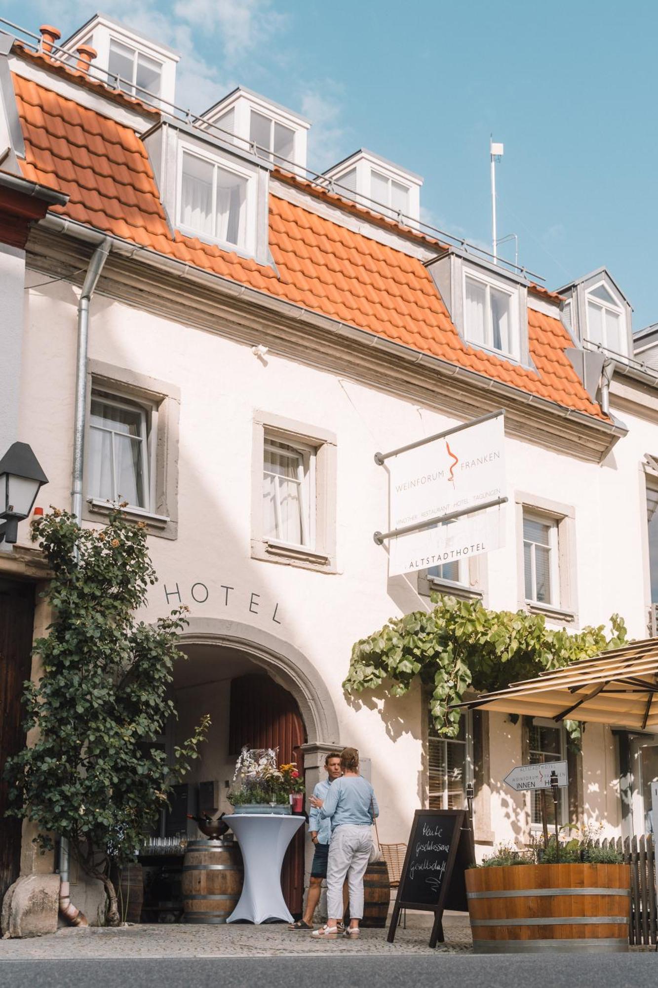 Weinforum Franken & Restaurant Hotel 3*